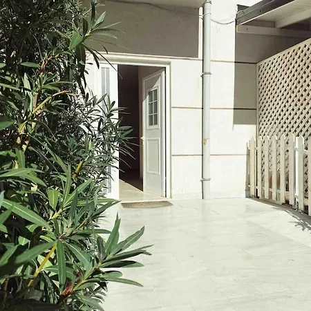 Sun & Sea Qerret 1 Apartament Golem (Tirana)